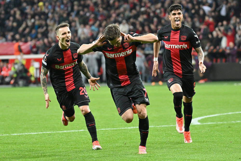 勒沃库森迎法甲关键赛；清晨再遭质疑；引发热议；控场能力受关注(勒沃库森vs斯图加特德国杯)