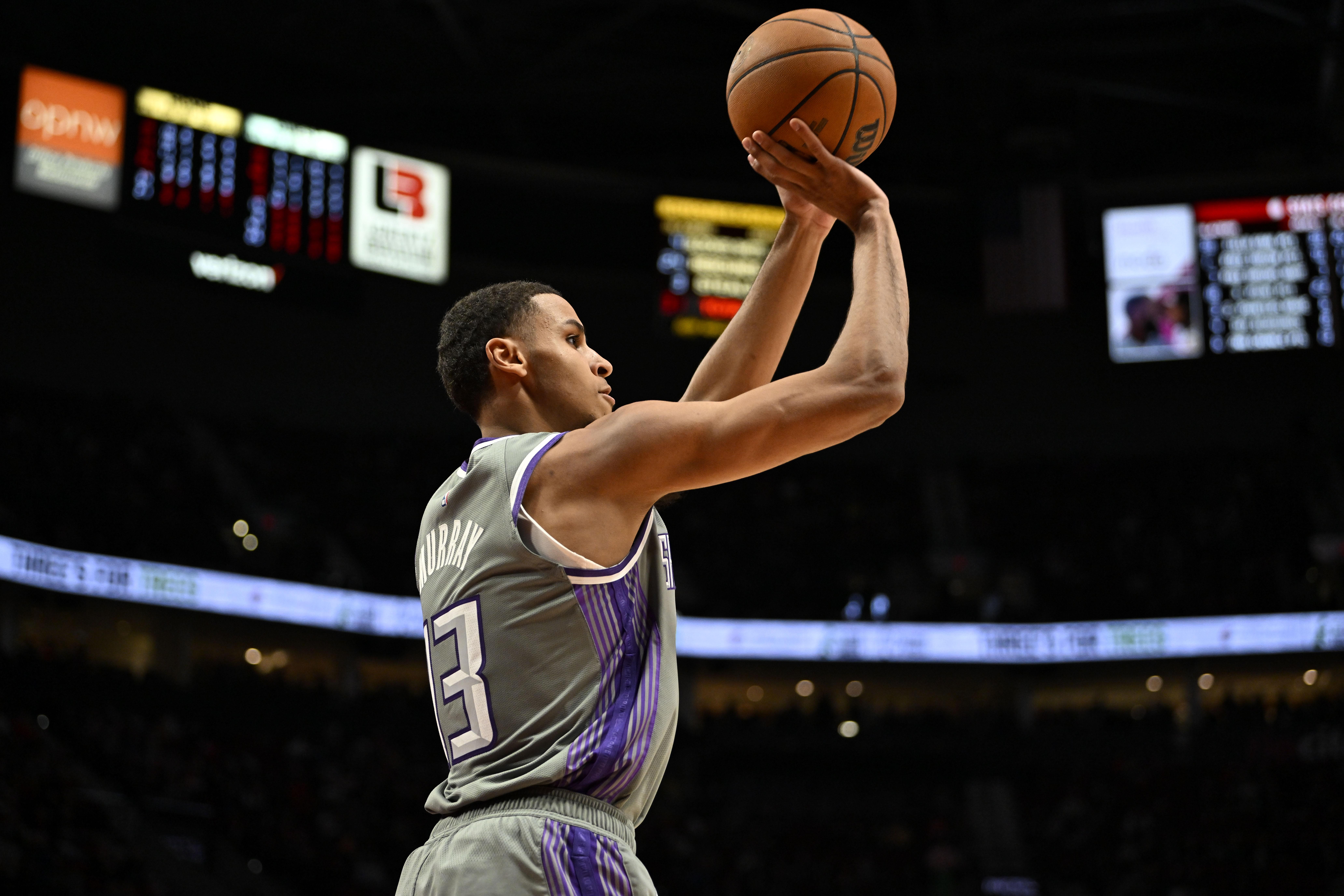 关于赛后萨克拉门托国王官宣签约——NBA季后赛节点到来;更衣室稳定;年轻球员得到机会的信息 关于赛后萨克拉门托国王官宣签约——NBA季后赛节点到来;更衣室稳定;年轻球员得到机会的信息